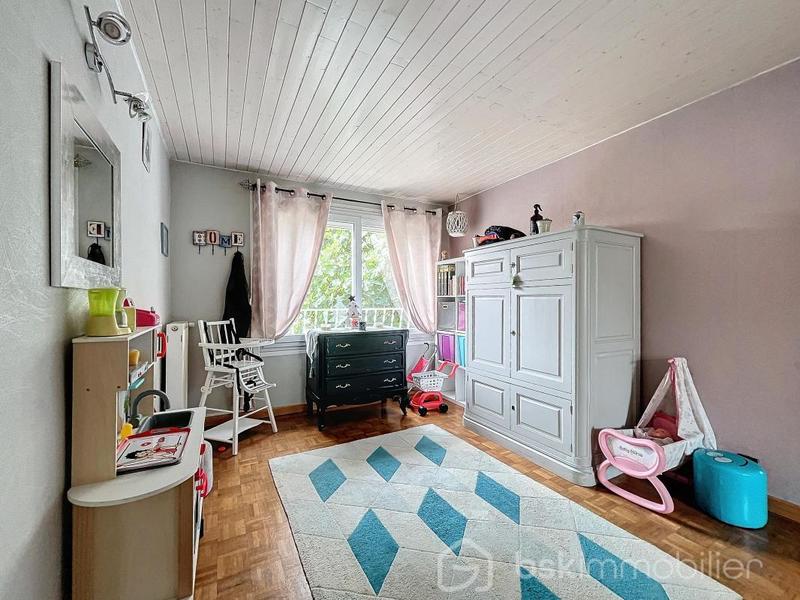 Maison traditionnelle - 138 m² - 6 pièces