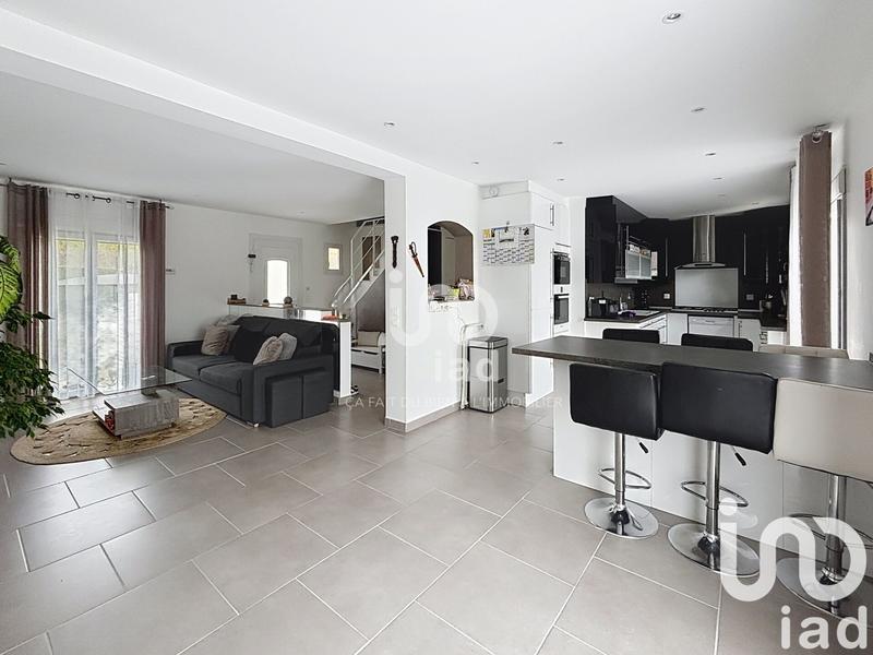 Maison - 105 m² - 6 pièces