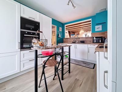 Maison - 102 m² - 5 pièces