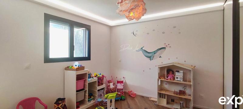 Villa - 180 m² - 5 pièces