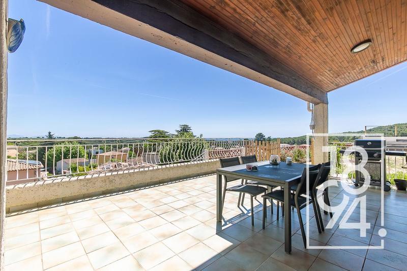 Maison - 180 m² - 6 pièces