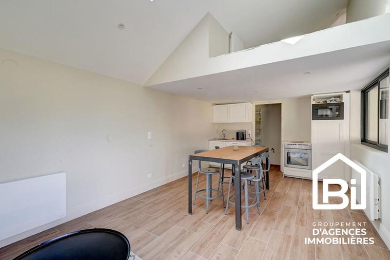 Maison en pierre - 218 m² - 5 pièces