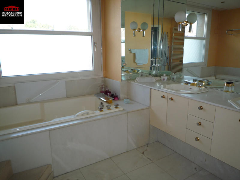 Appartement - 154 m² - 6 pièces