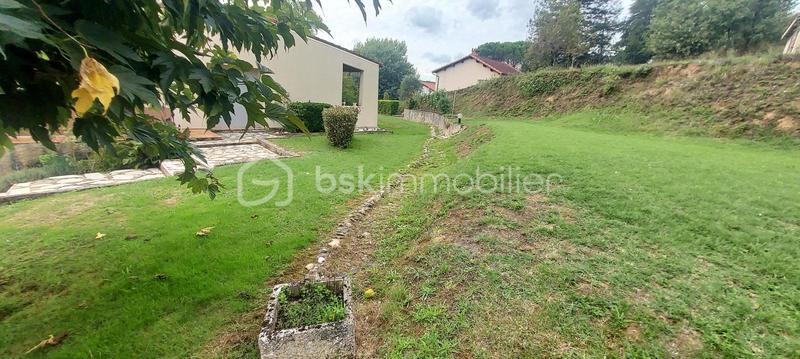 Maison de ville - 111 m² - 7 pièces