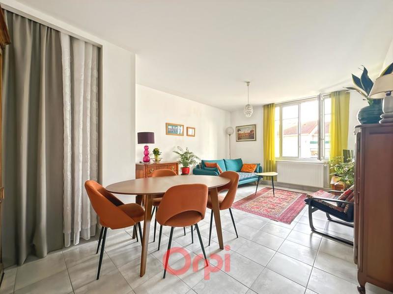 Appartement - 70 m² - 3 pièces