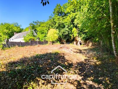 Terrain constructible - 670 m²