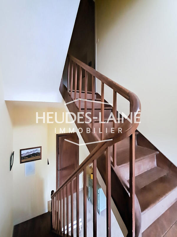 Maison - 190 m² - 8 pièces