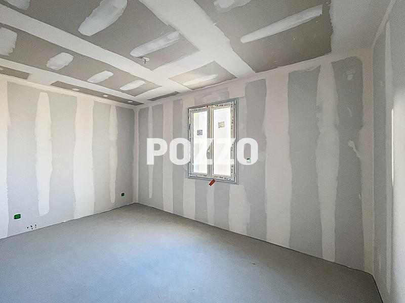 Maison - 94 m² - 5 pièces