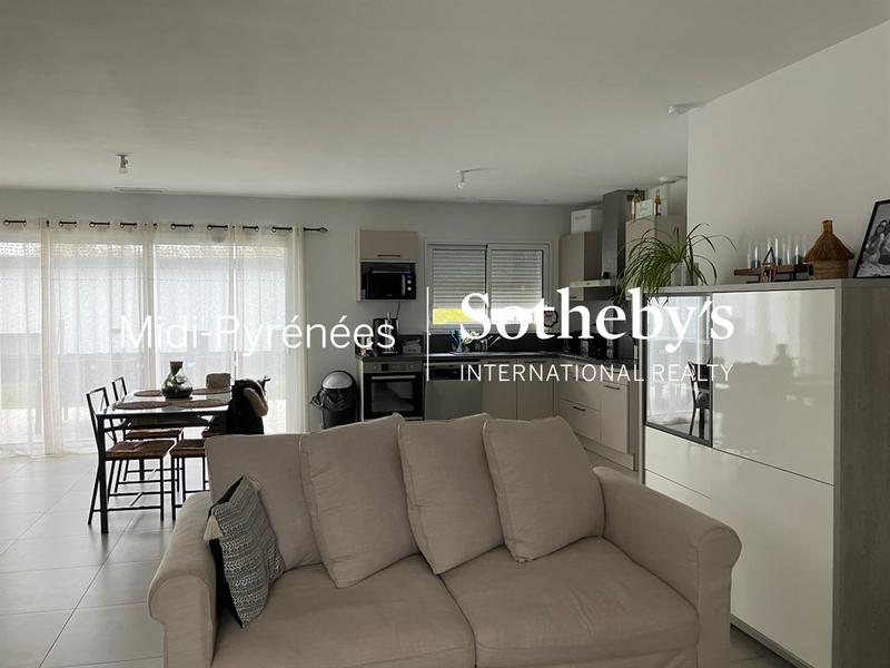 Maison - 105 m² - 4 pièces