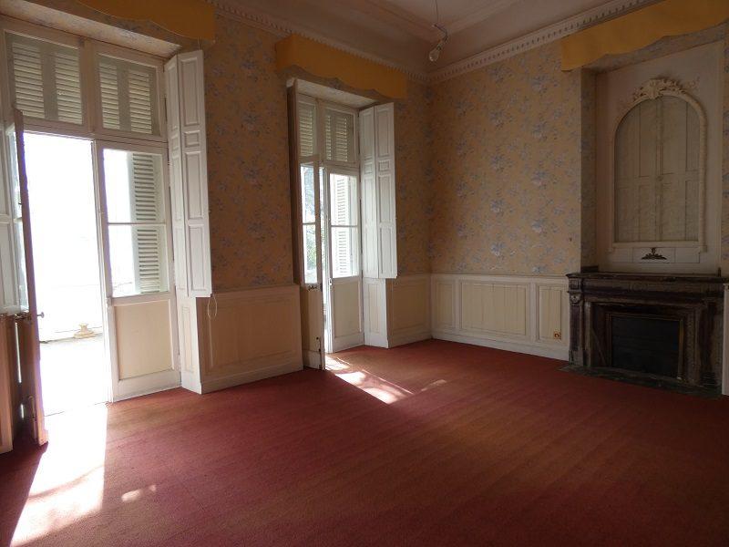 Château - 481 m² - 13 pièces