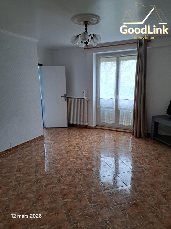 Appartement - 64 m² - 4 pièces