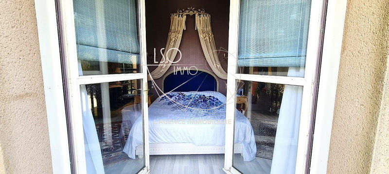 Villa - 255 m² - 7 pièces