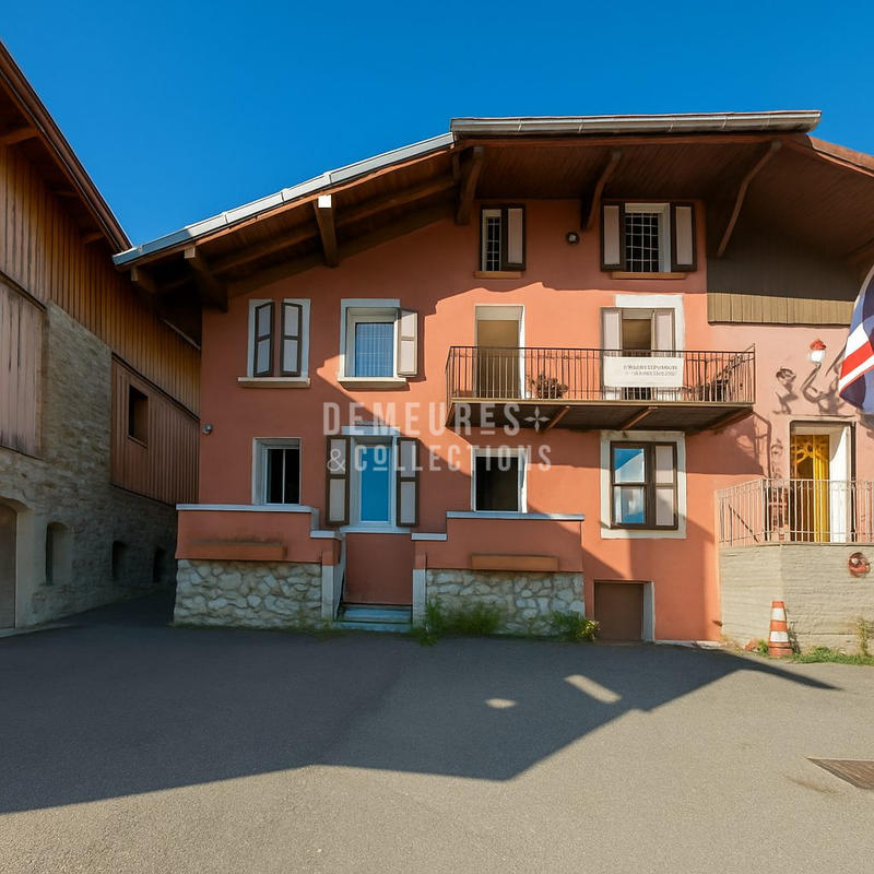 Maison ancienne - 240 m² - 12 pièces