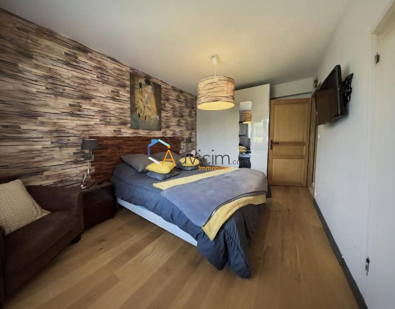 Maison - 151 m² - 7 pièces