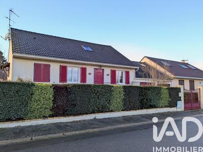 Maison - 107 m² - 6 pièces
