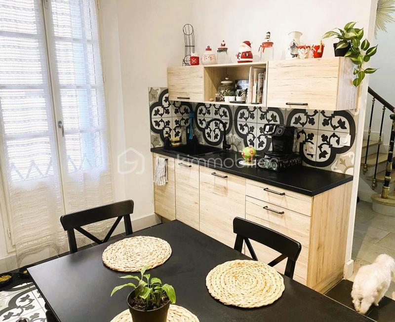 Maison de ville - 200 m² - 9 pièces