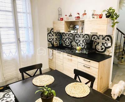 Maison de ville - 200 m² - 9 pièces