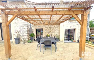 Maison - 270 m² - 5 pièces