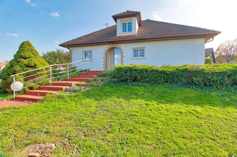 Maison - 128 m² - 7 pièces