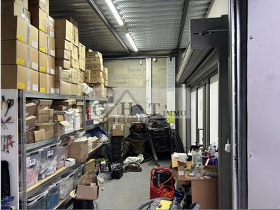 Entrepôt - 130 m²