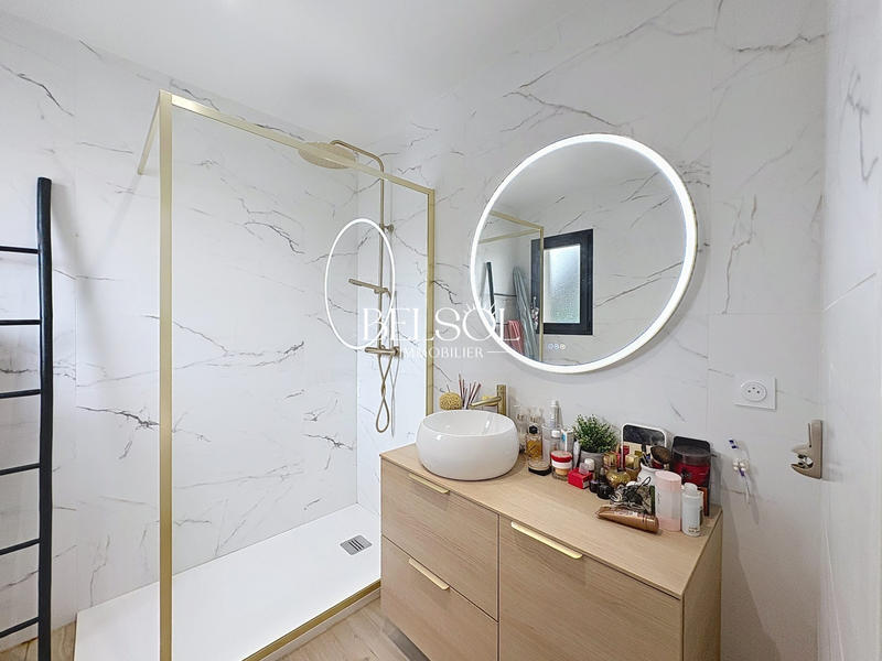 Maison contemporaine - 186 m² - 6 pièces