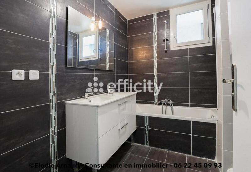 Appartement - 81 m² - 4 pièces