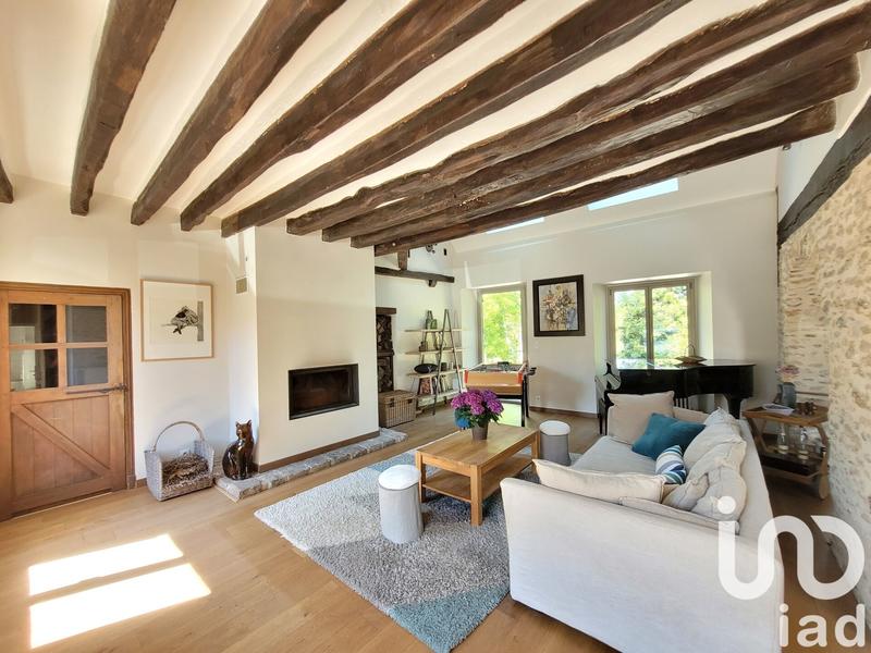 Maison - 280 m² - 10 pièces