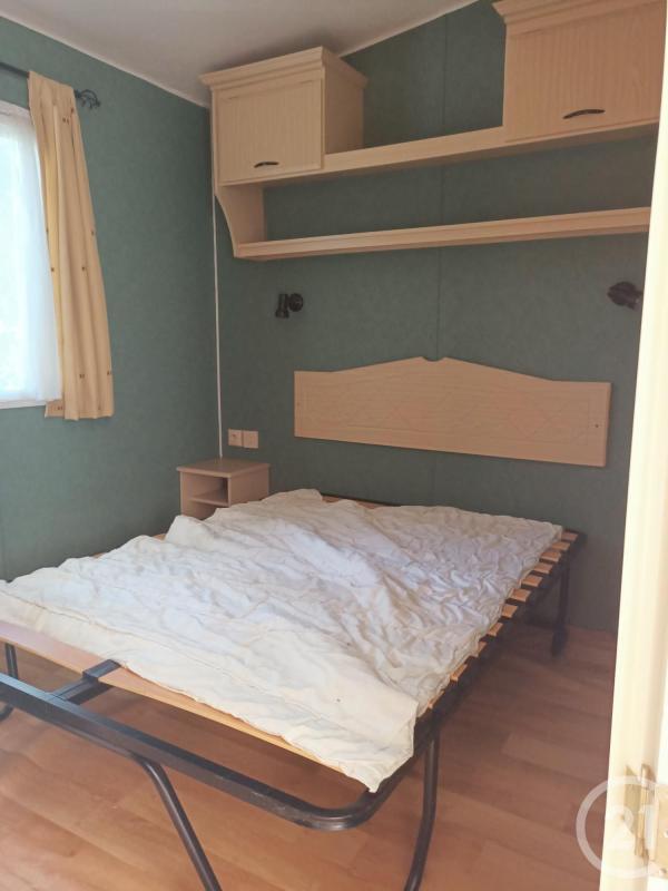 Château - 35 m² - 1 pièce