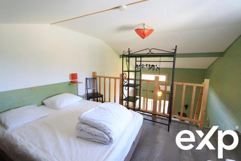 Villa - 167 m² - 9 pièces