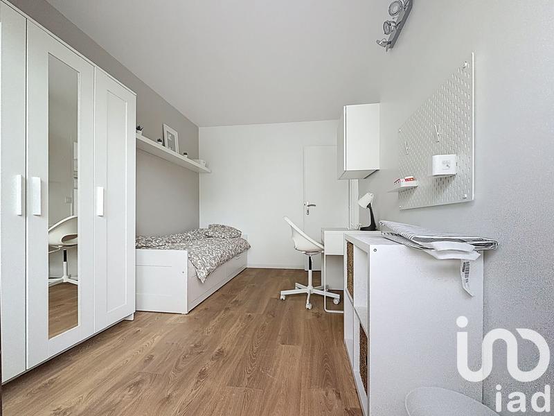 Appartement - 95 m² - 6 pièces