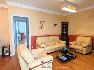 Maison de ville - 218 m² - 6 pièces