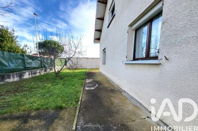 Maison - 180 m² - 5 pièces