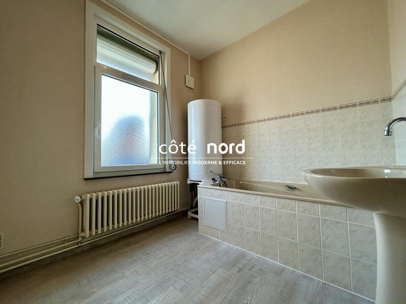 Maison traditionnelle - 105 m² - 4 pièces