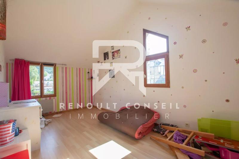 Maison - 160 m² - 5 pièces