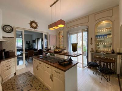 Appartement - 92 m² - 3 pièces