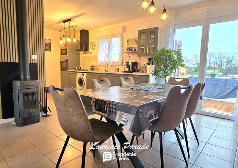 Maison - 80 m² - 5 pièces