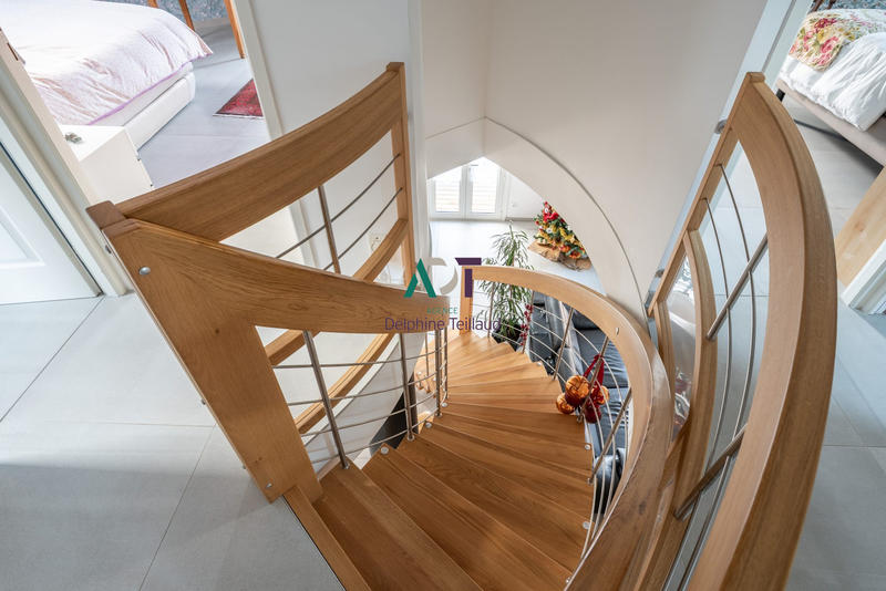 Maison - 158 m² - 6 pièces