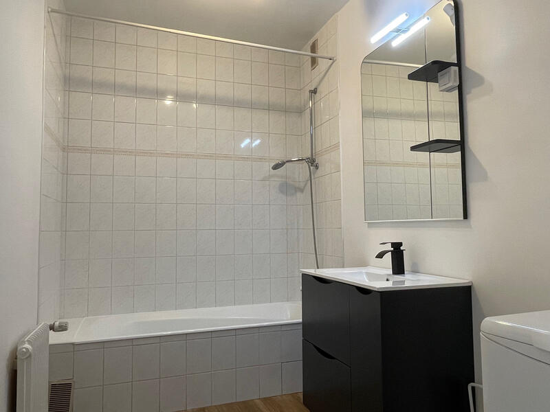 Appartement - 100 m² - 4 pièces