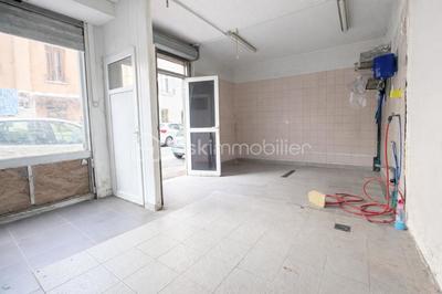 Local commercial - 45 m² - 1 pièce