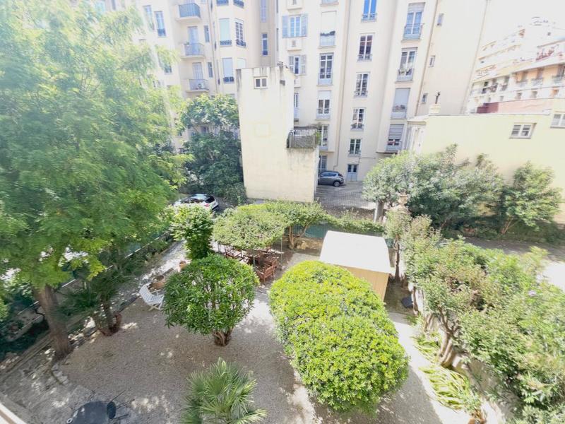 Appartement - 138 m² - 5 pièces