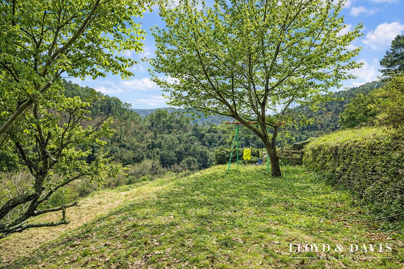 Maison ancienne - 232 m² - 11 pièces