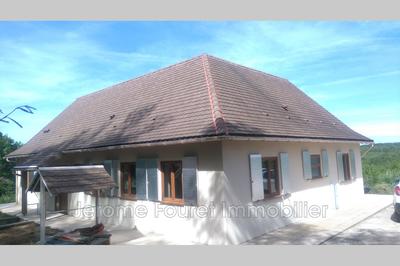 Maison - 900 m² - 6 pièces