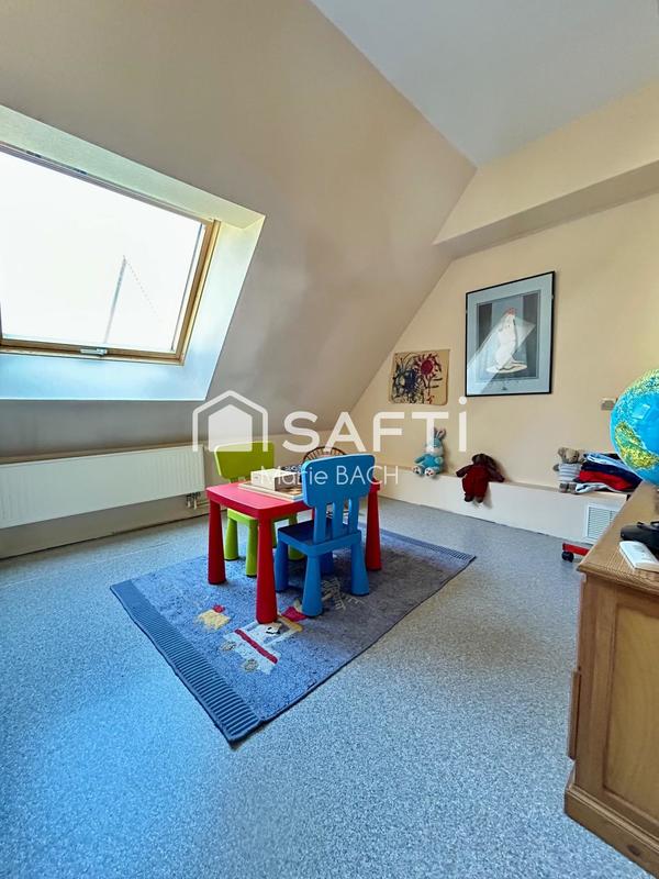 Maison - 174 m² - 8 pièces