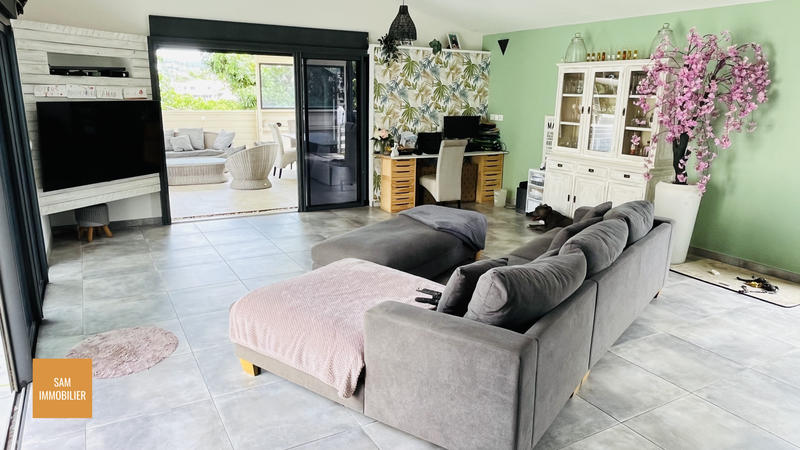 Villa - 141 m² - 5 pièces