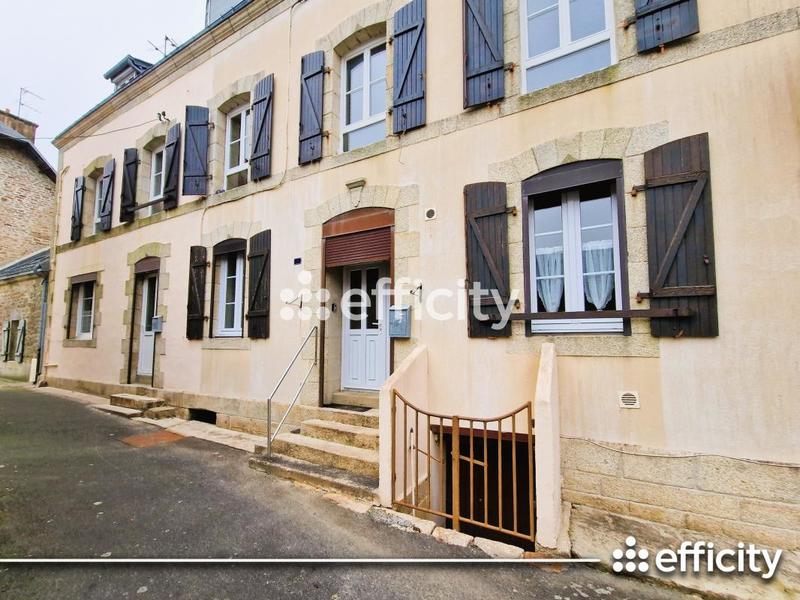 Maison - 186 m² - 8 pièces