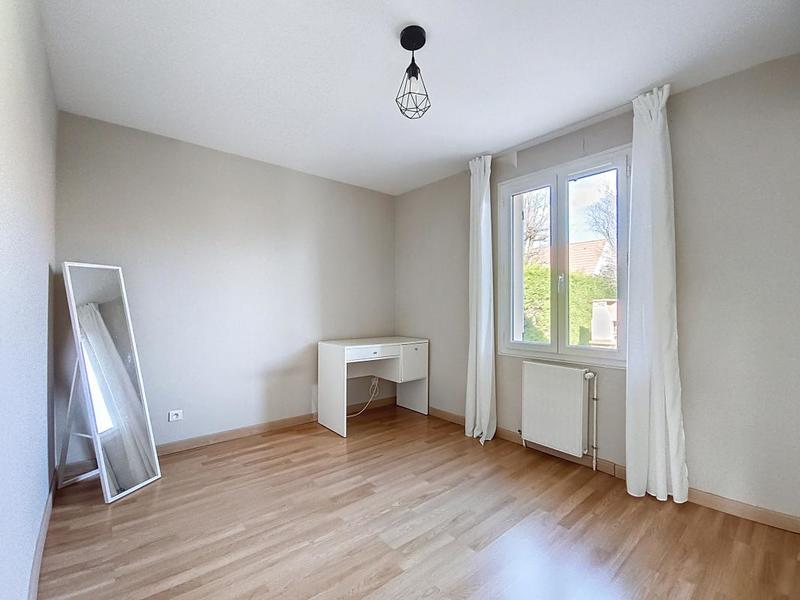 Pavillon - 75 m² - 4 pièces