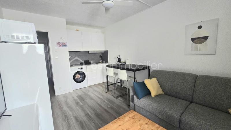 Studio - 25 m² - 1 pièce