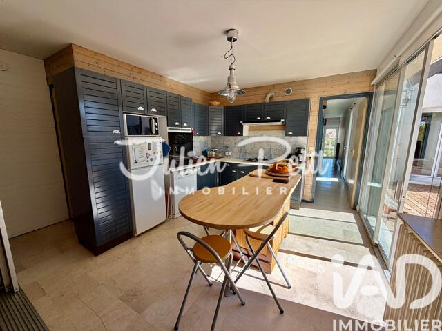 Maison - 183 m² - 7 pièces