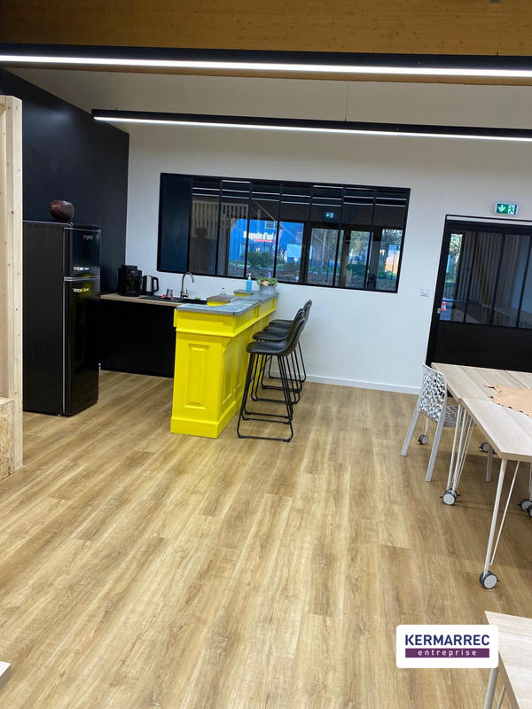 Local commercial - 244 m²