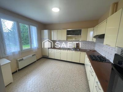 Maison - 98 m² - 4 pièces